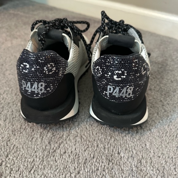 P448 Cancun Sting Sneaker, Size 7 - Picture 5 of 5